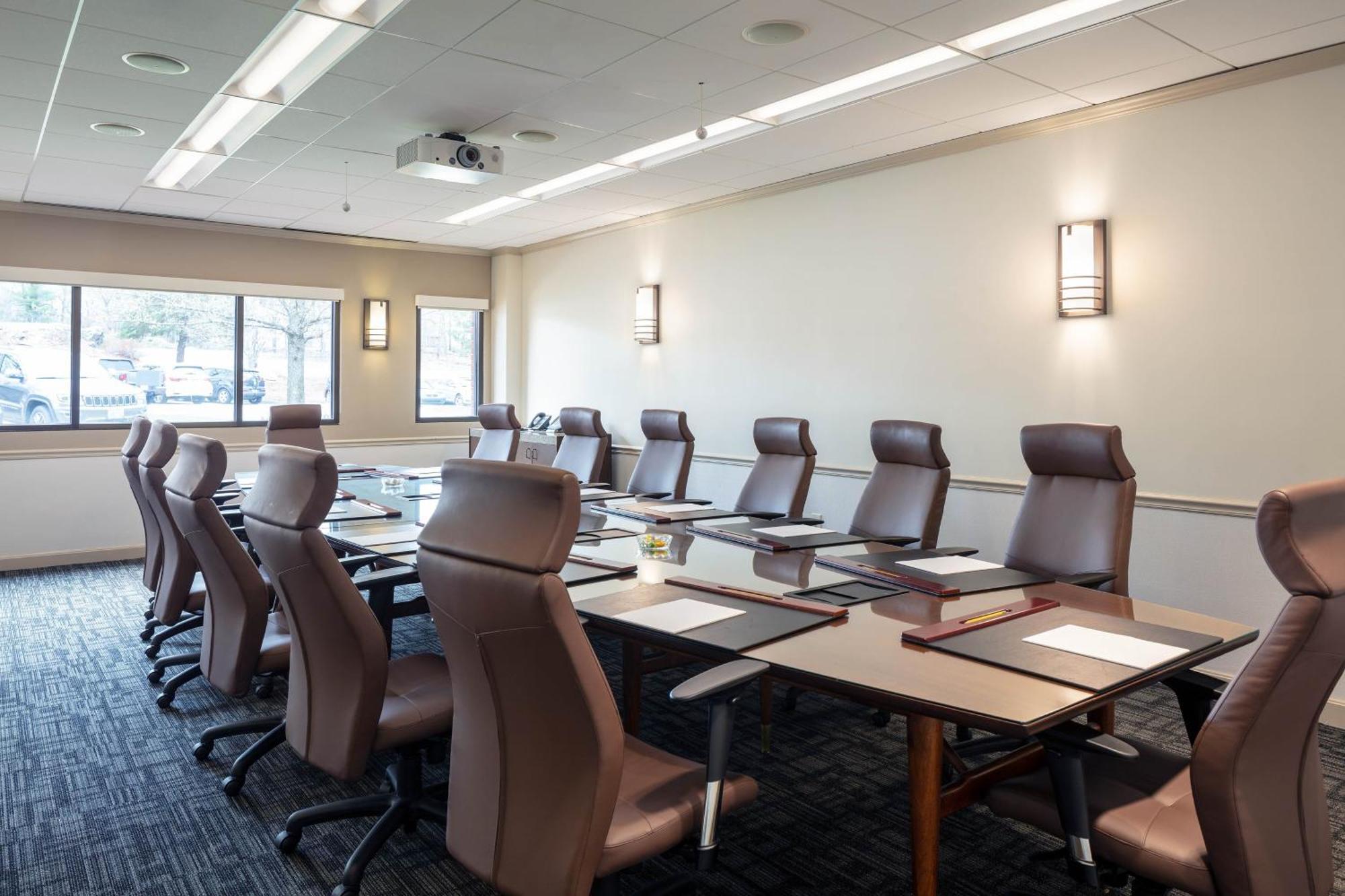 Four Points By Sheraton Norwood Conference Center Bagian luar foto