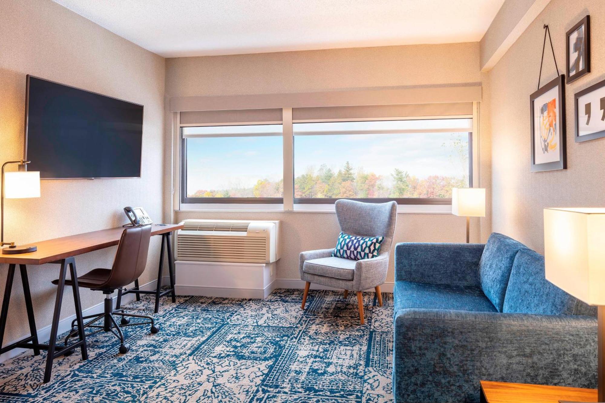 Four Points By Sheraton Norwood Conference Center Bagian luar foto