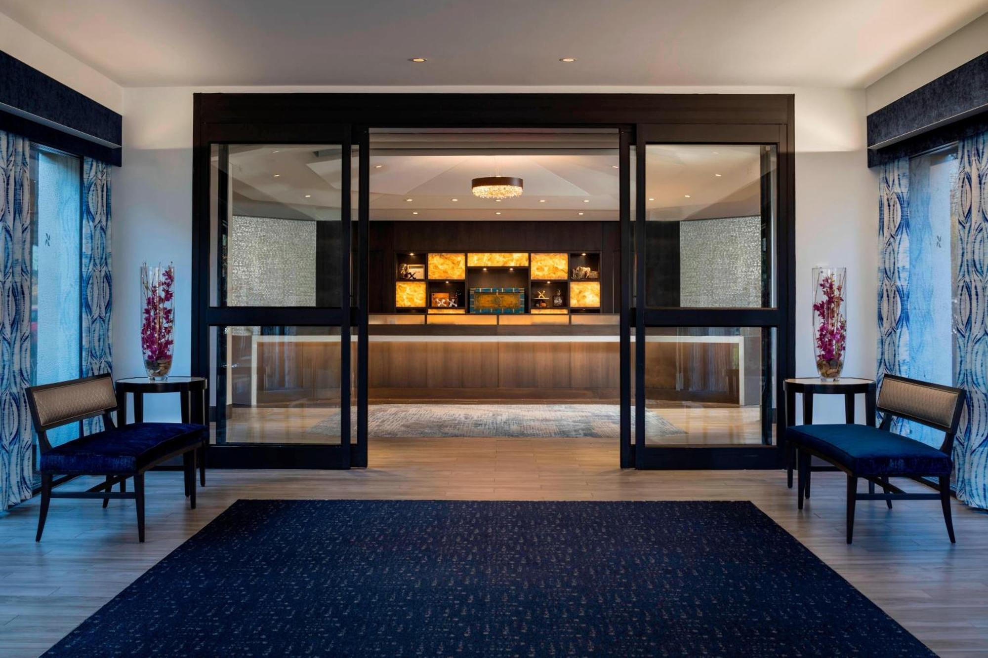Four Points By Sheraton Norwood Conference Center Bagian luar foto